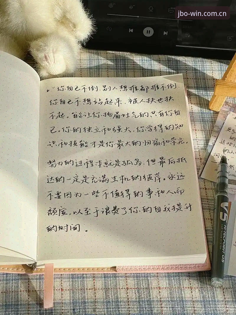 雷霆重建的终点，从来不是摆烂，而是囤积筹码后的精准一跃。手握三枚签位，这支刚在西部决赛抢七失利的青年军，已经将目光投向了下赛季的冠军奖杯。选秀夜的操作，往往比自由市场签人更考验总经理的功力，而萨姆·普雷斯蒂向来是此中高手。雷霆今年夏天的运作思路很清晰：用选秀补强，而非等新秀慢慢成长。